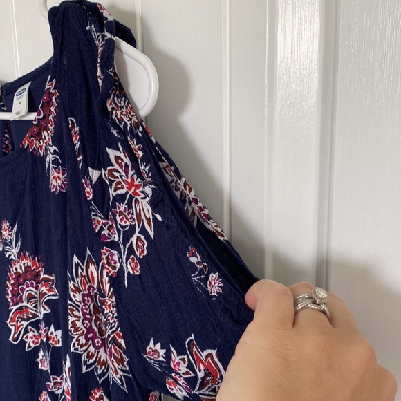 Old Navy - Picture 3 of 3